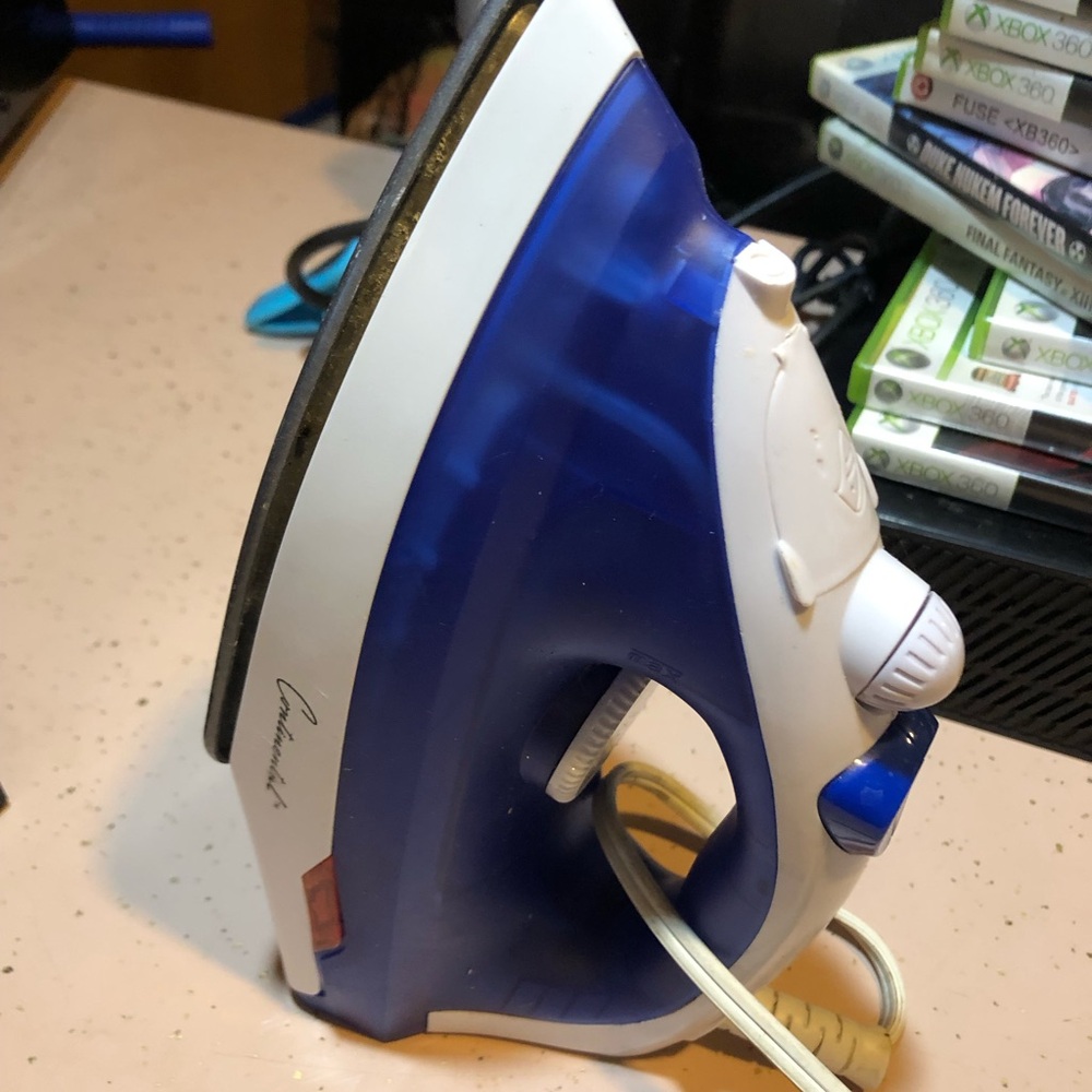 Blue and White Steam Iron - Lightweight Household Iron